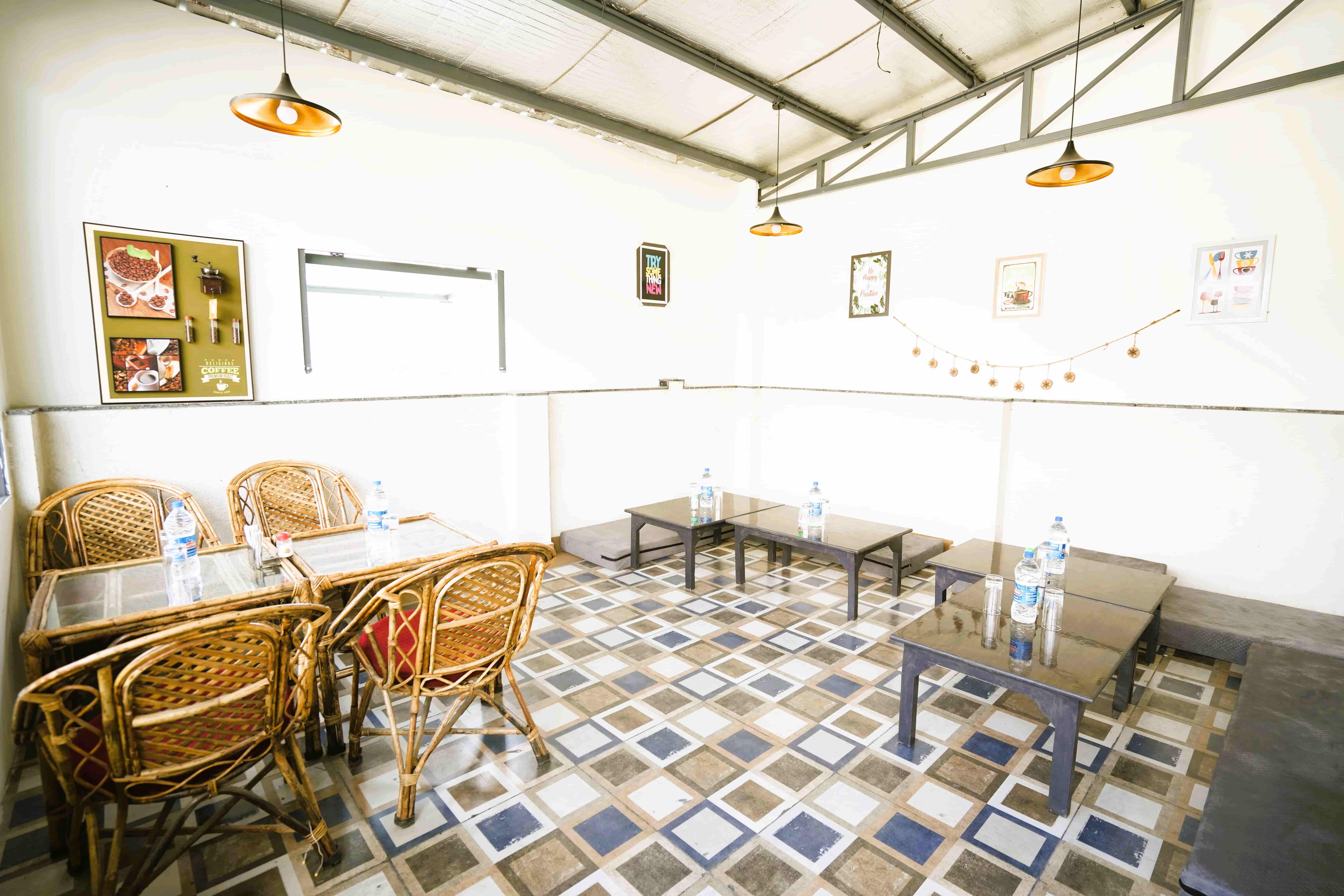 Kashi Cafe seating area