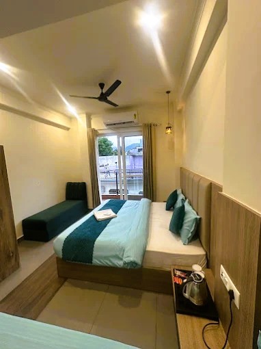 Scenic Stay Near Triveni Ghat Rishikesh